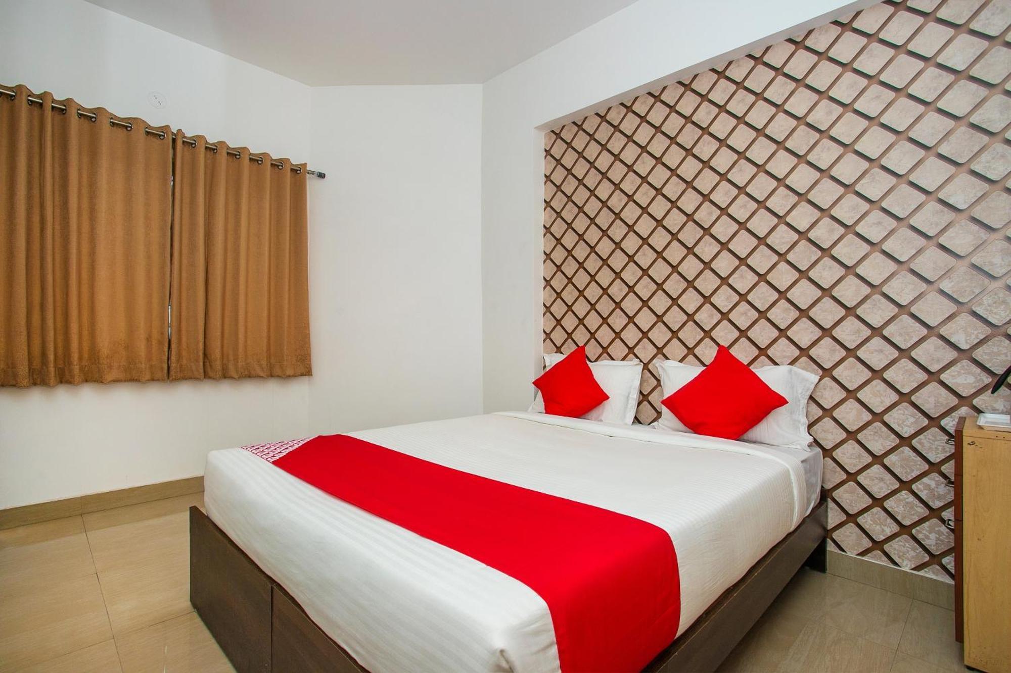 Oyo Splenor Inn Kammasandra Extérieur photo