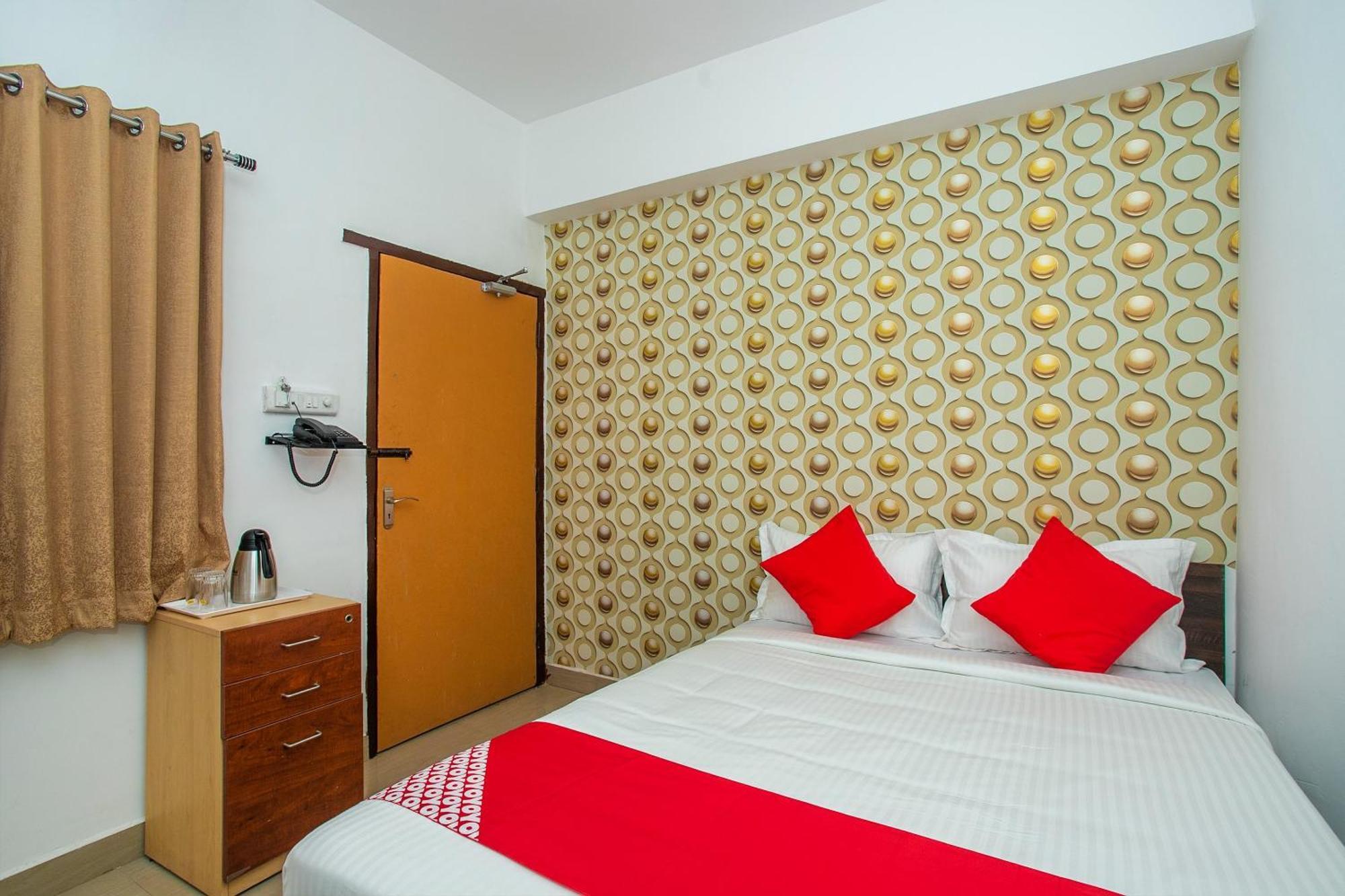 Oyo Splenor Inn Kammasandra Extérieur photo